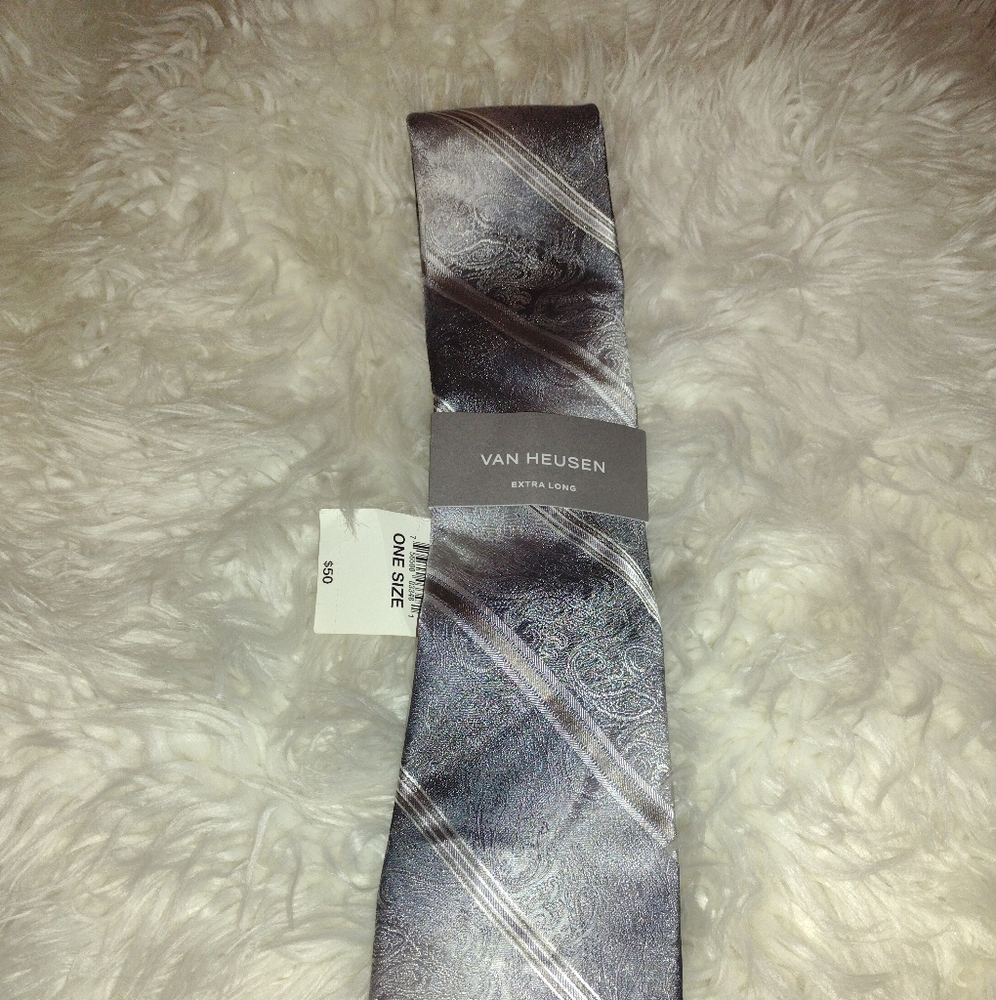 Van Heusen Extra Long Tie.